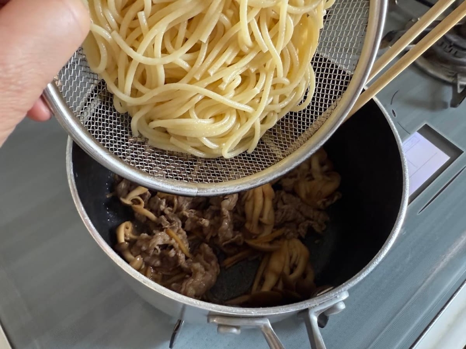 麺と絡める