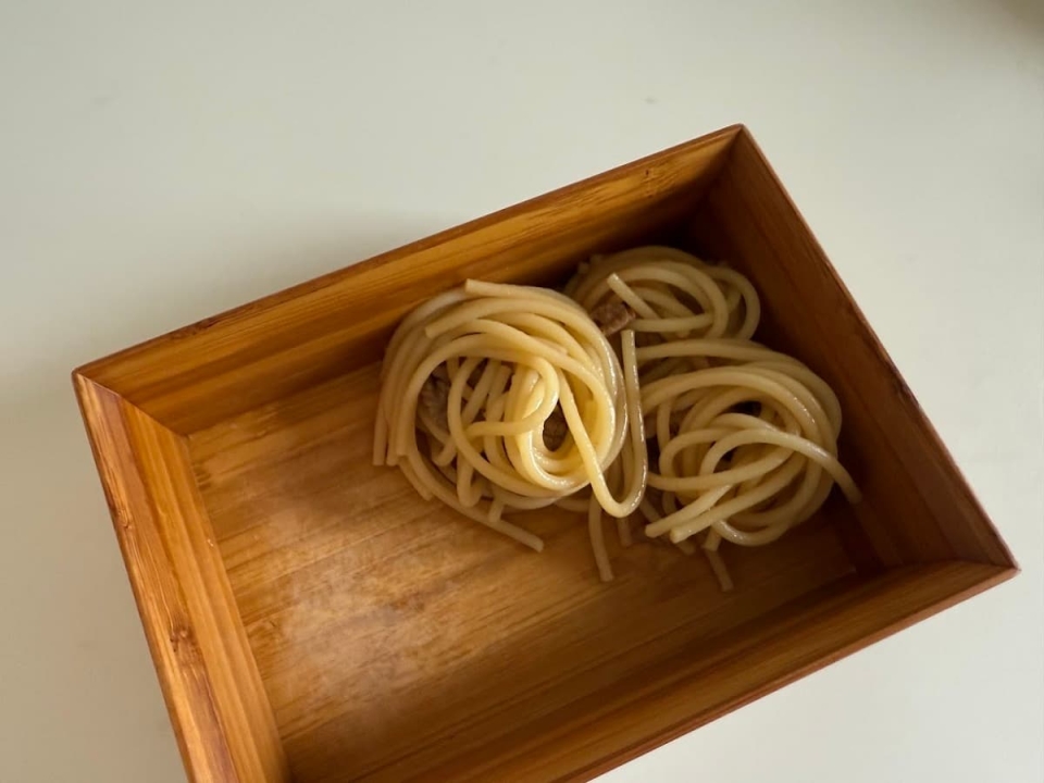 丸めながら入れる