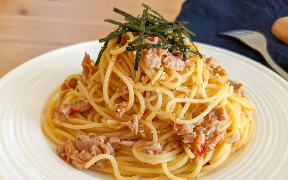 食べる手が止まらない!「ツナ×ごま油」のやみつきパスタ