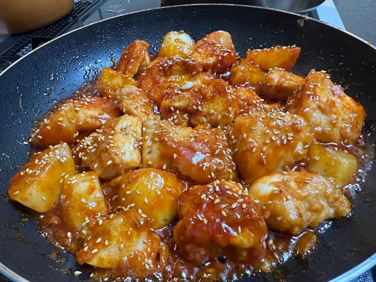 ピリ辛味がおいしい！「鶏×じゃがいも」コチュジャンおかず