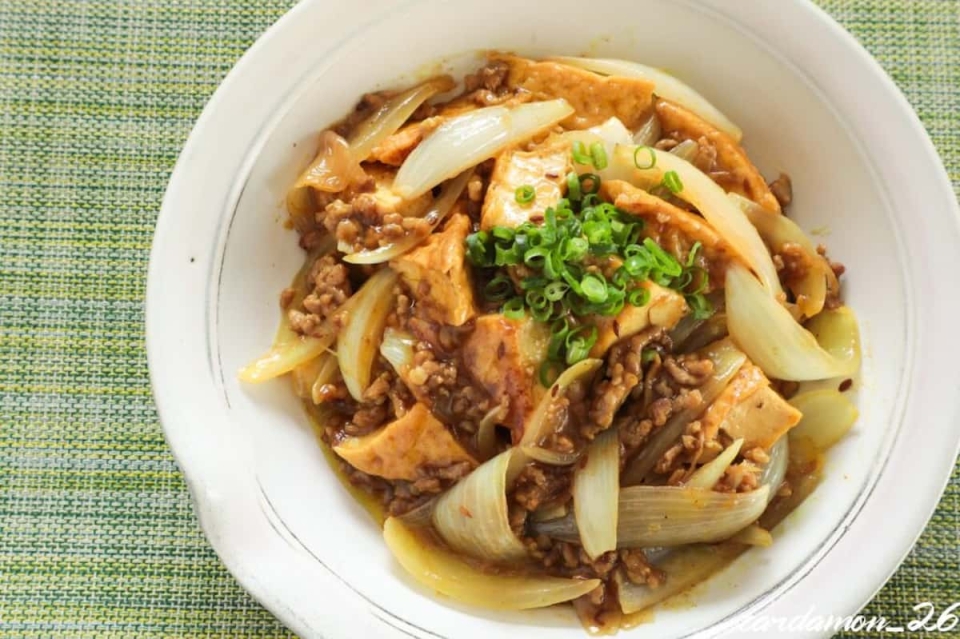 旬のおいしさを堪能♪「新玉ねぎと厚揚げ」簡単おかずレシピ