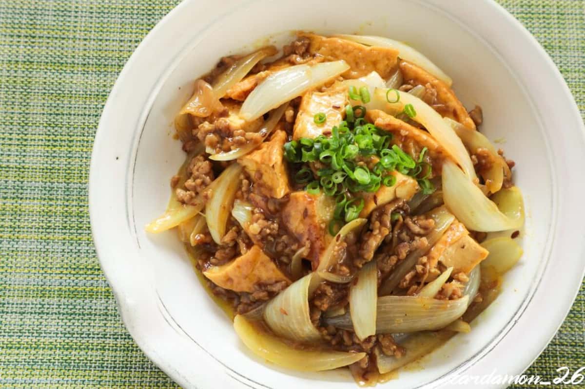 旬のおいしさを堪能♪「新玉ねぎと厚揚げ」簡単おかずレシピ
