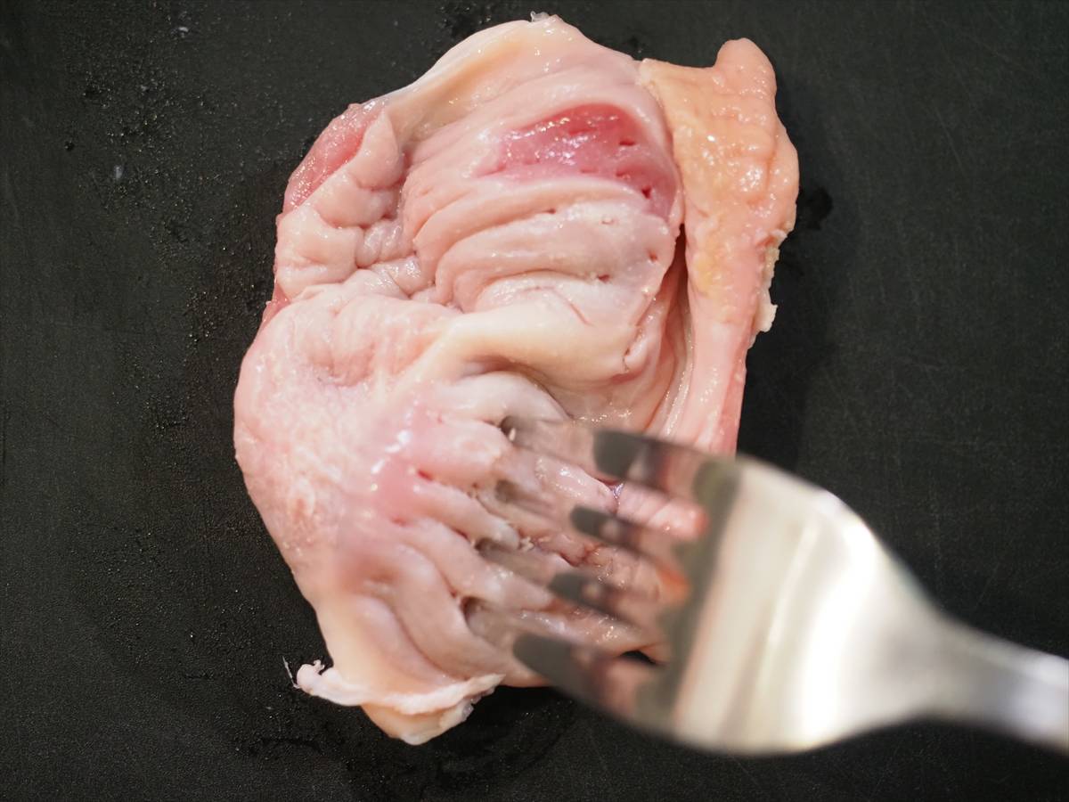 砂肝のカレー炒め、切り取った銀皮も捨てずに「銀皮のとくとく唐揚げ」にして美味しく食べる