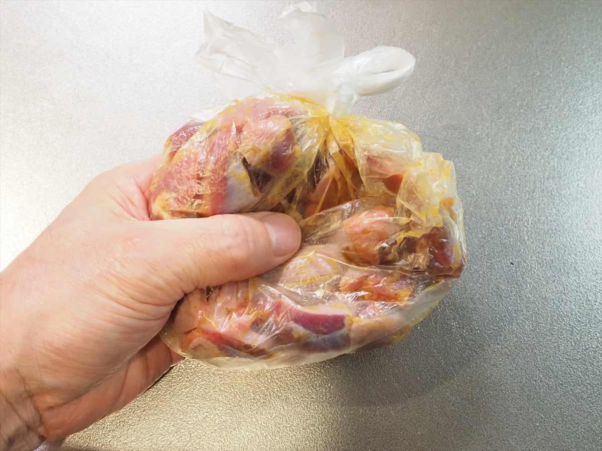 砂肝のカレー炒め、切り取った銀皮も捨てずに「銀皮のとくとく唐揚げ」にして美味しく食べる