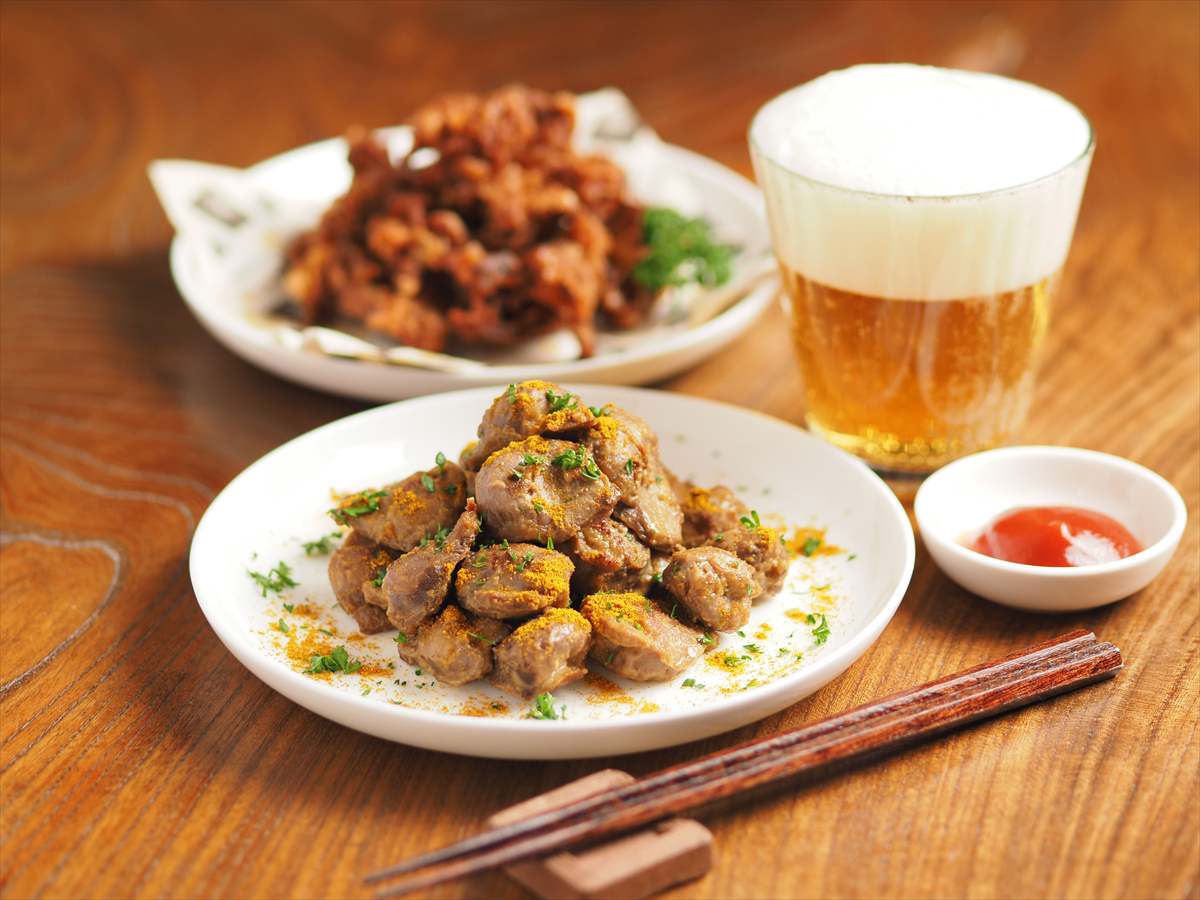 砂肝のカレー炒め、切り取った銀皮も捨てずに「銀皮のとくとく唐揚げ」にして美味しく食べる