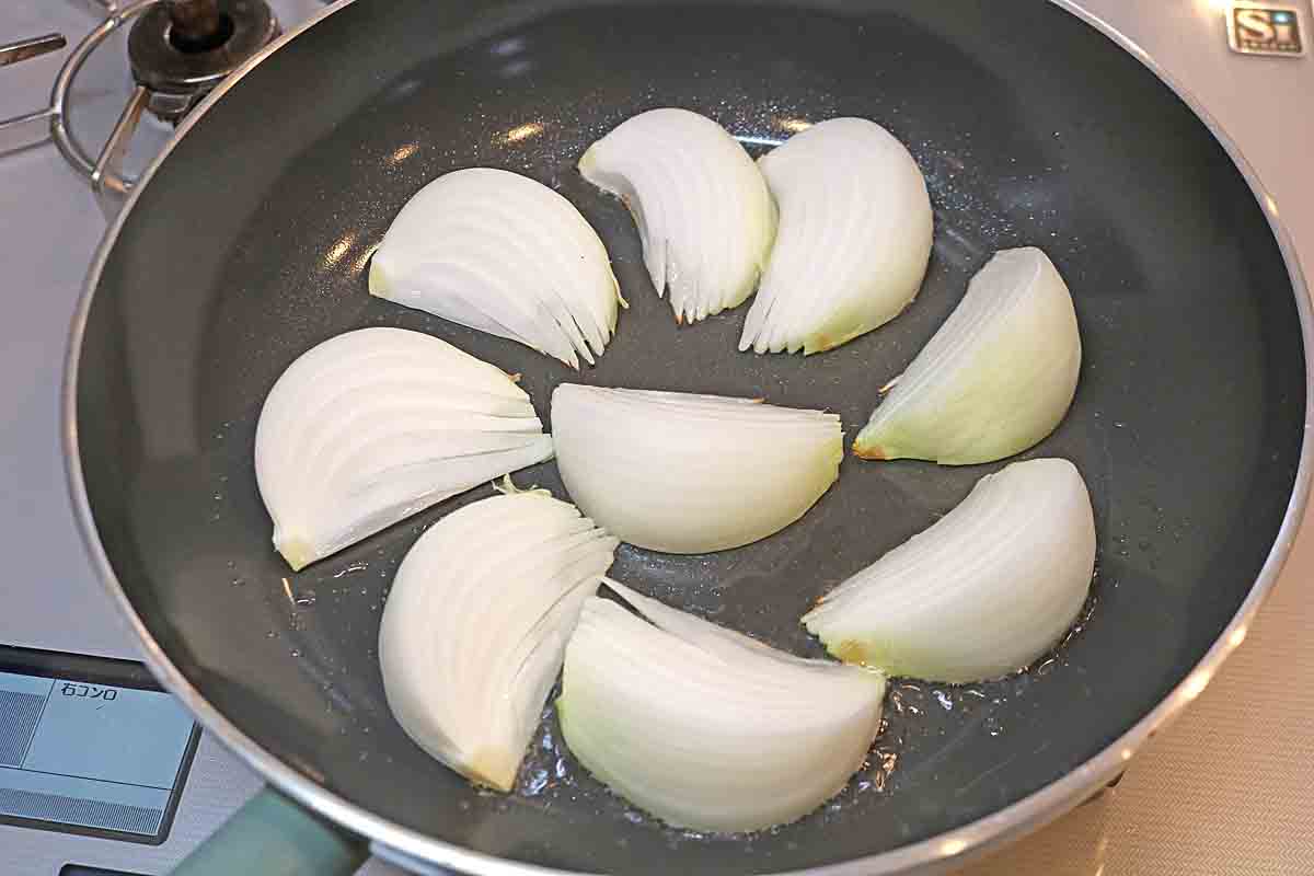 豚バラ新玉ねぎ４