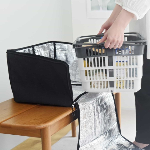 レジカゴがそのまま入る！暑い日の買い物に安心な「保冷バッグ」が優秀♪