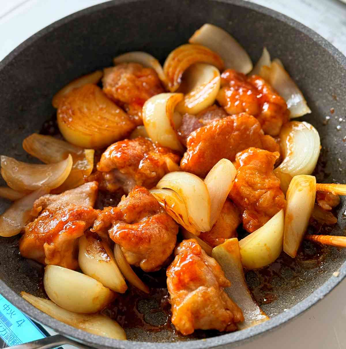 「鶏肉のコチュジャン炒め」レシピ