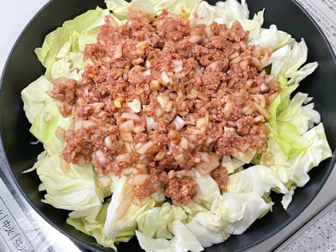 「ロールキャベツ」は巻かない！フライパン1つで作れる簡単レシピ