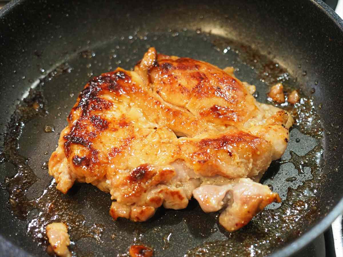 鶏もも肉の味噌漬け焼き