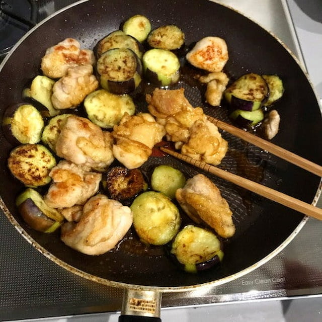 山本ゆりさんの「鶏とナスの甘酢だれ＊マヨソースがけ」レシピ