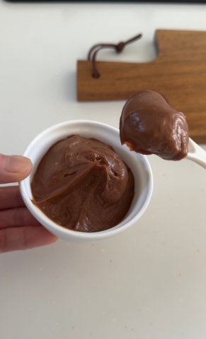卵黄1つでOK♪レンジで簡単「なめらかチョコカスタード」の作り方