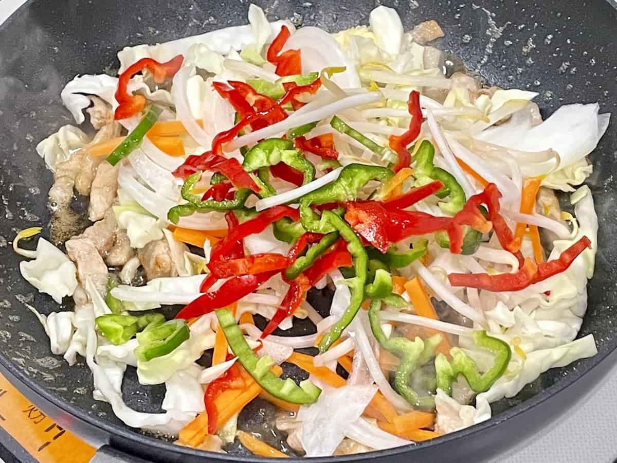 野菜たっぷり塩焼きそば