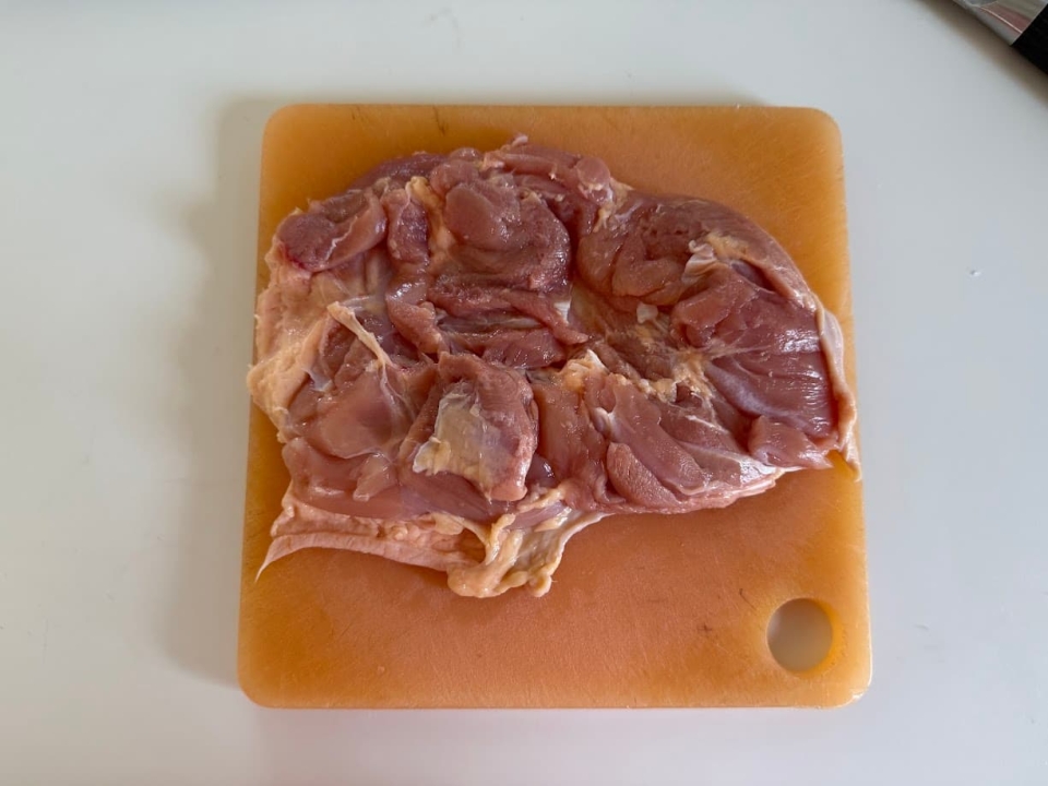 きれいな鶏もも肉