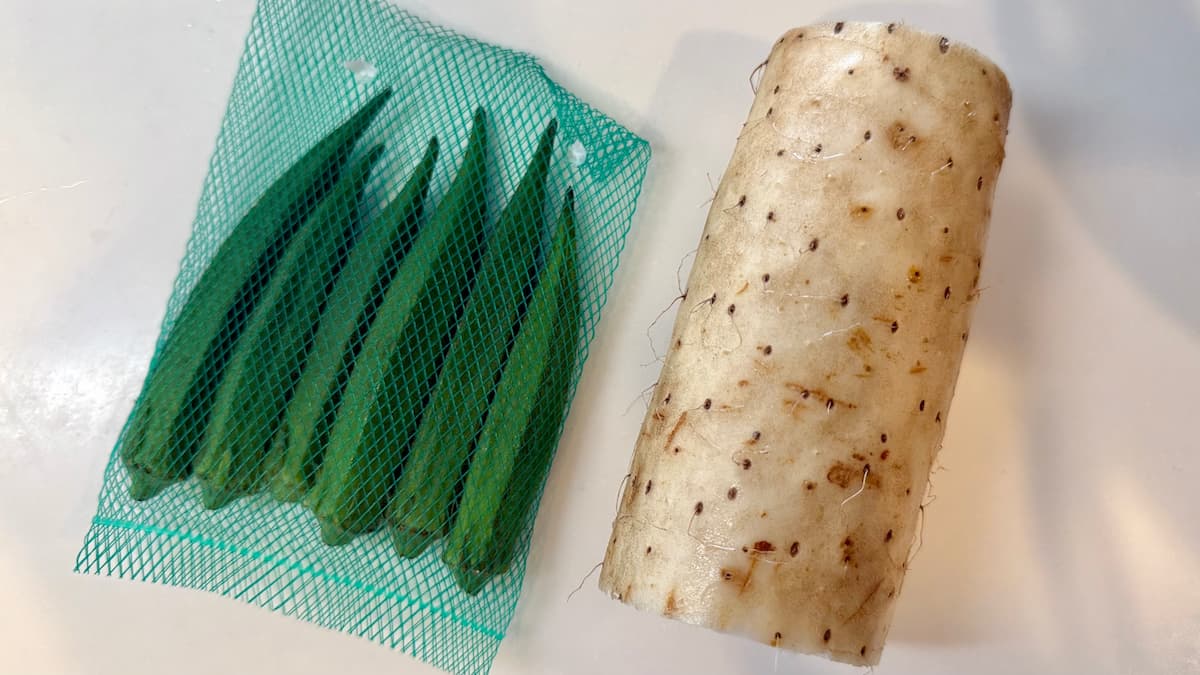 材料 ネバネバ鶏そぼろスープ まいのおやつ