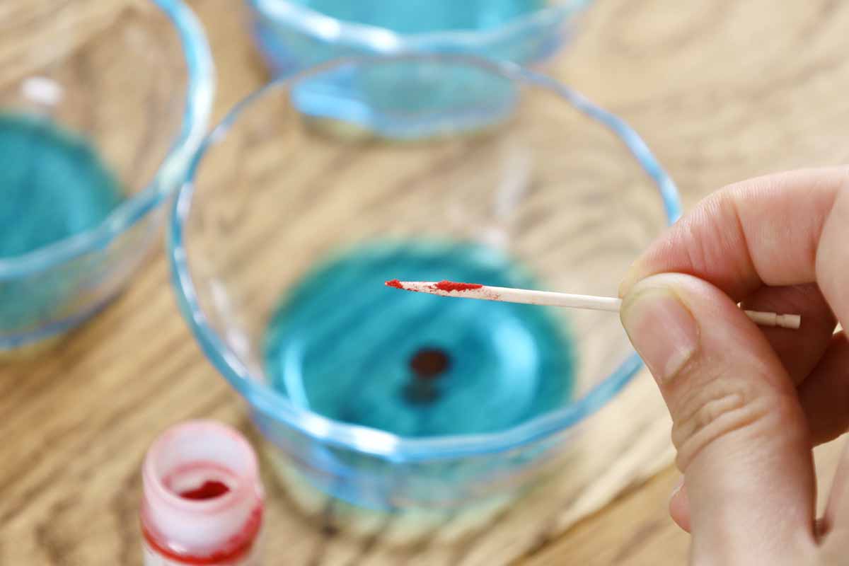 「まるでビー玉のような琥珀糖」