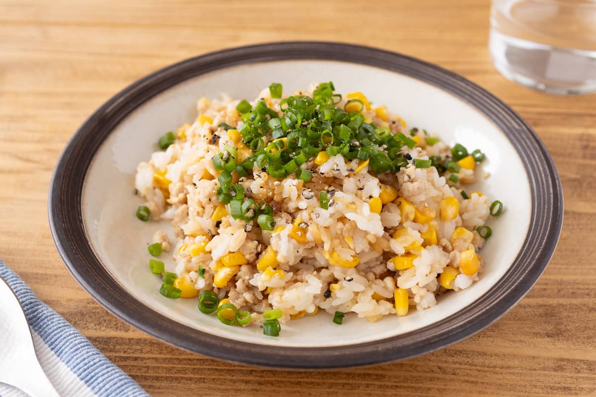 焼きもろこし鶏ごはん