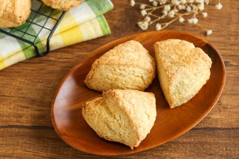 材料3つ！ホットケーキミックスでかんたん「豆腐スコーン」の作り方