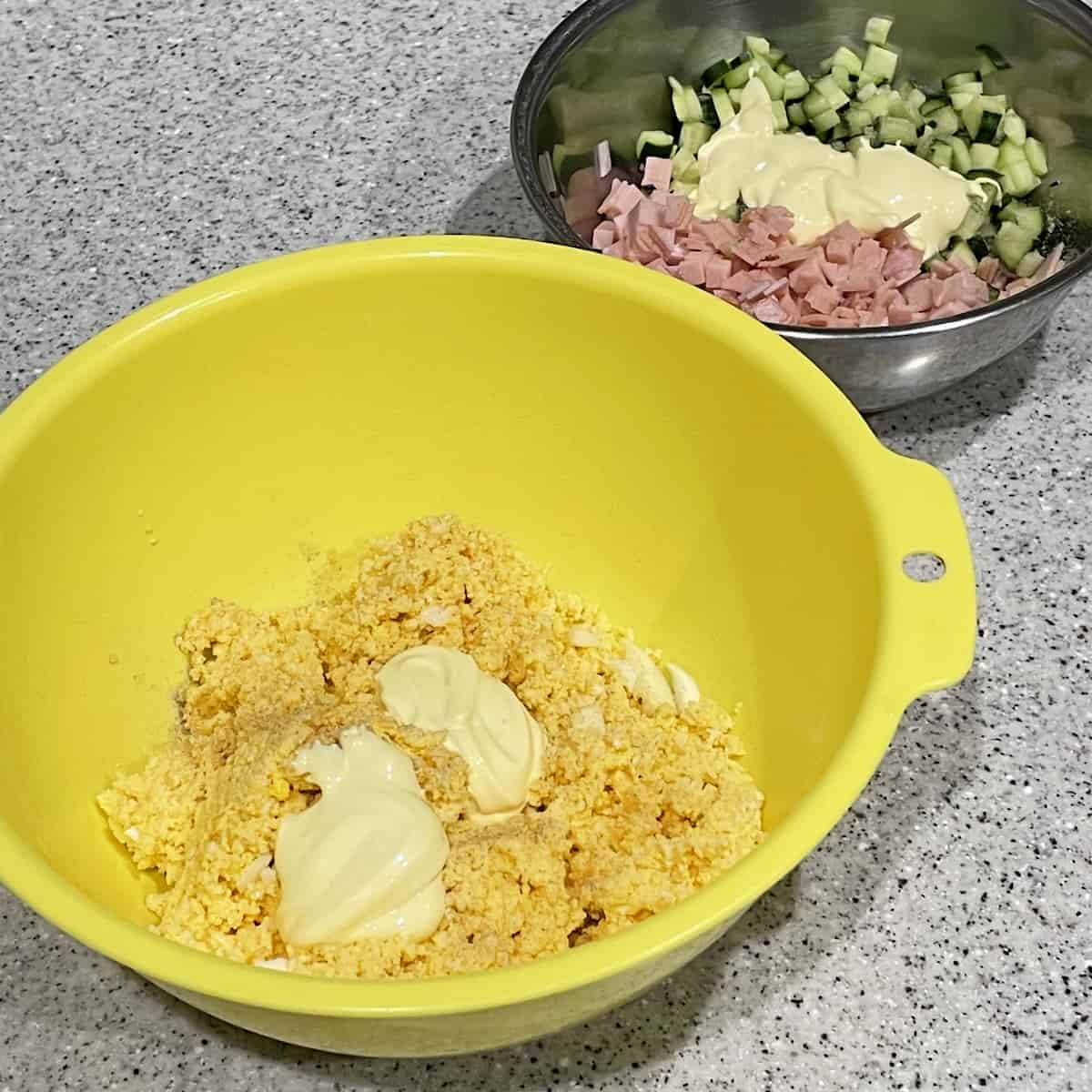 「たまごサラダとハムきゅうりの ロールサンド」レシピ