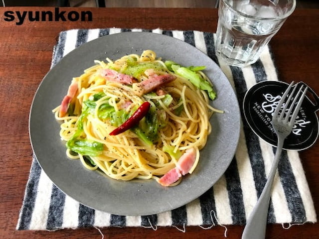 山本ゆりさんの「ベーコンとキャベツのペペロンチーノ」レシピ