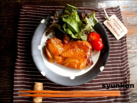 レンジなのに焦げ目がつく！材料4つで作れる「照り焼きチキン」レシピ