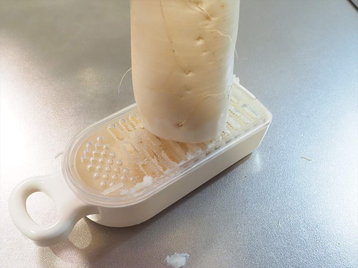 フライパン鶏むね肉のたっぷりおろしぽん酢