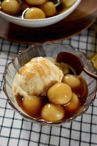 バニラアイス添えが最高♪「冷やしみたらし団子」で至福のおやつタイム