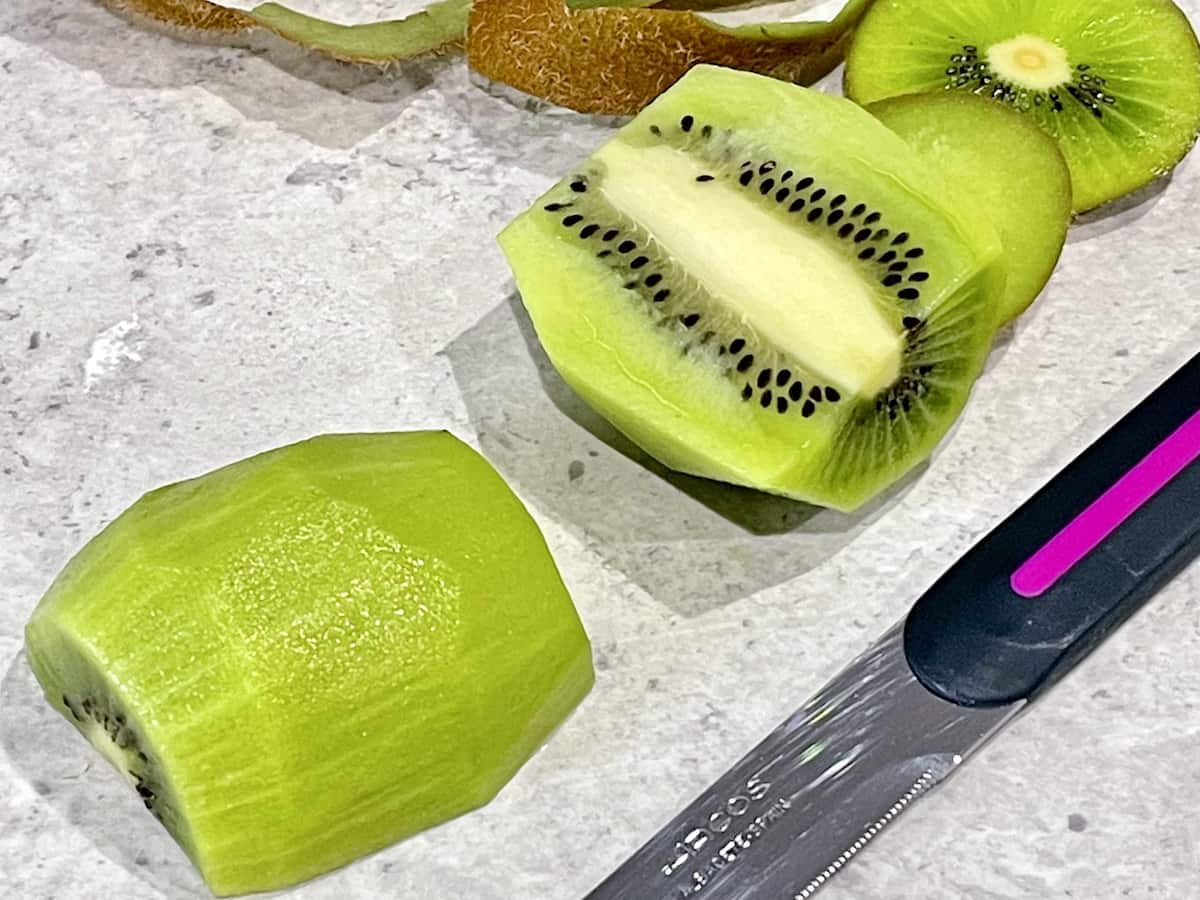 フルーツを使ったバラの作り方