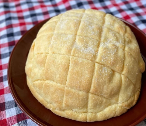 大人も子どもも楽しめる！手軽に作れる「メロンパン風」レシピ