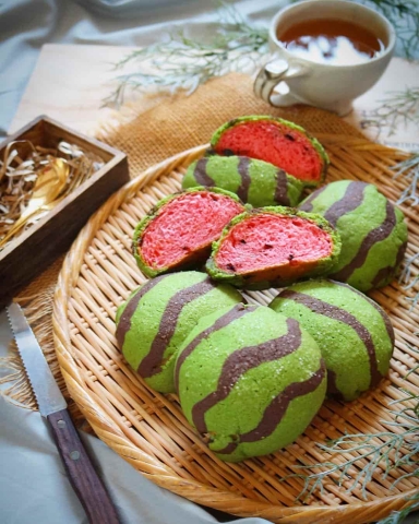 見て楽しい食べておいしい♪夏にぴったり「すいかパン」をおうちで楽しもう！