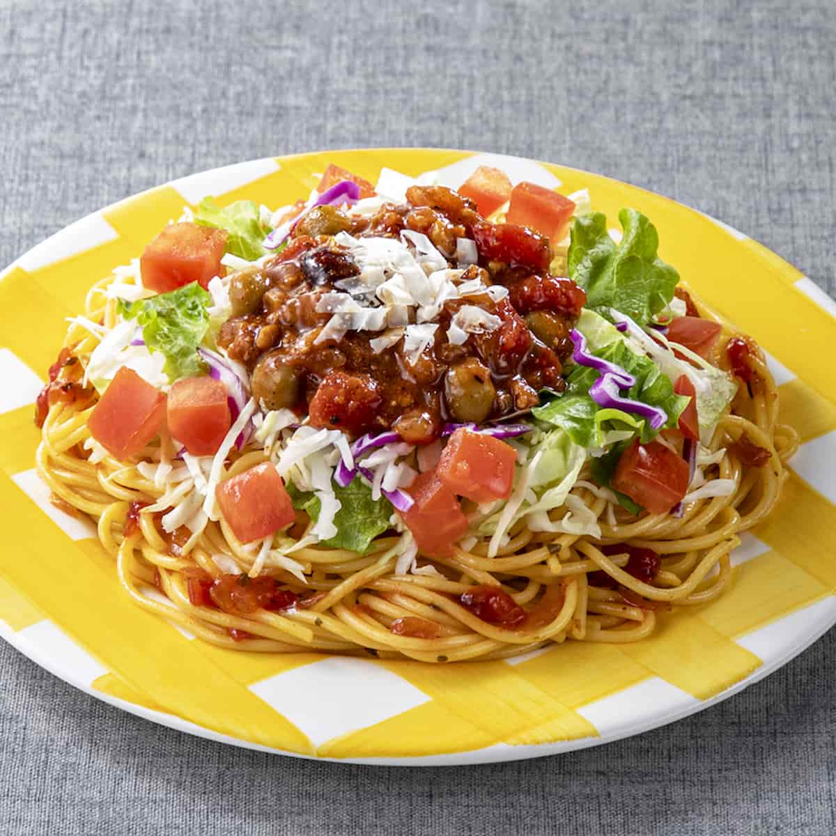 タコスミートの麺大盛パスタサラダ