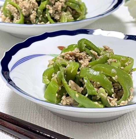 レンジで簡単！やみつき必至の「ツナごまピーマン」の作り方