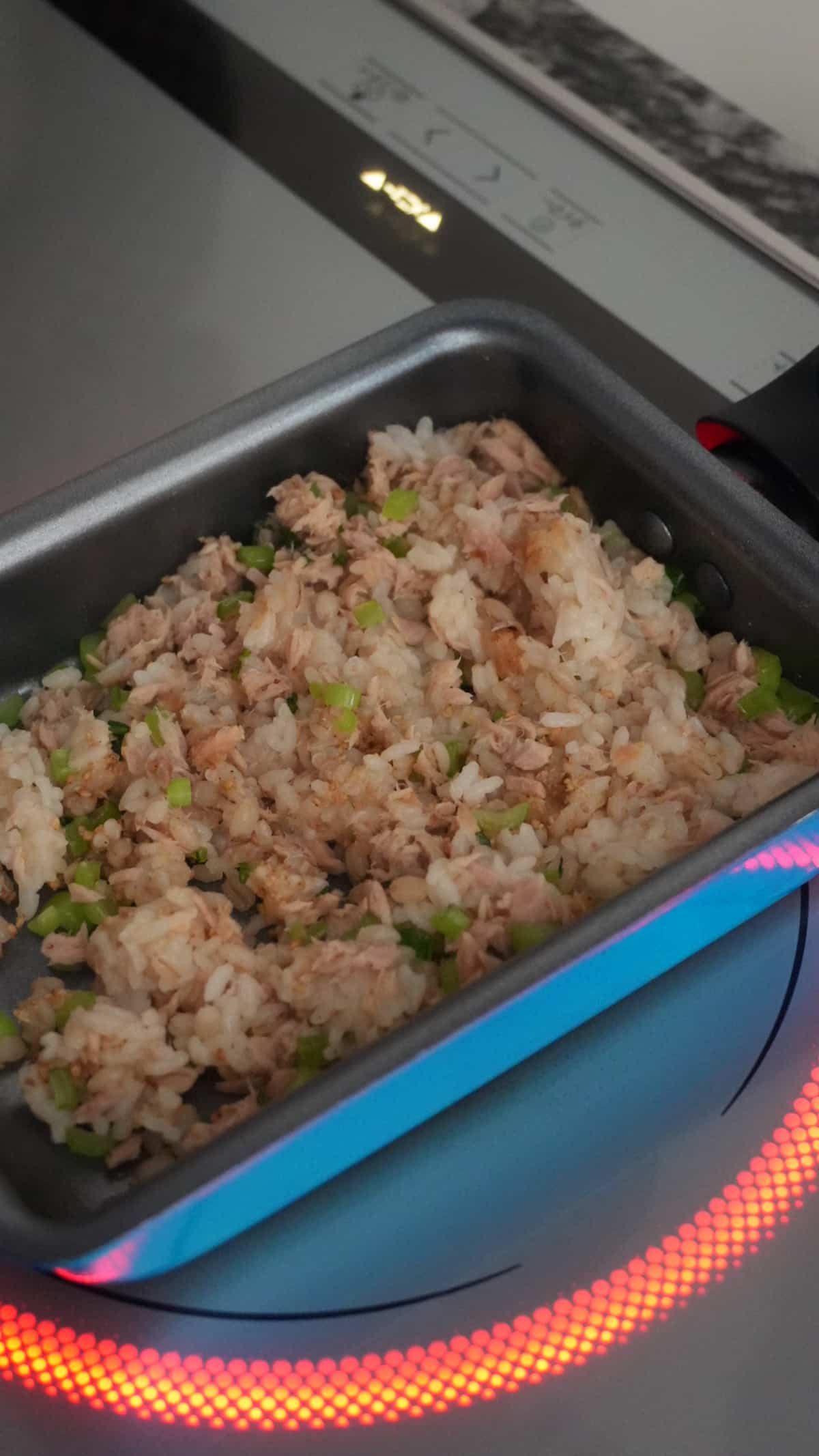 「キンパ風チャーハン」レシピ　チャーハンを炒める