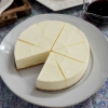 レモン＆ヨーグルトでさわやか！とろける「レアチーズケーキ」の作り方（ブルーベリーソース添え）