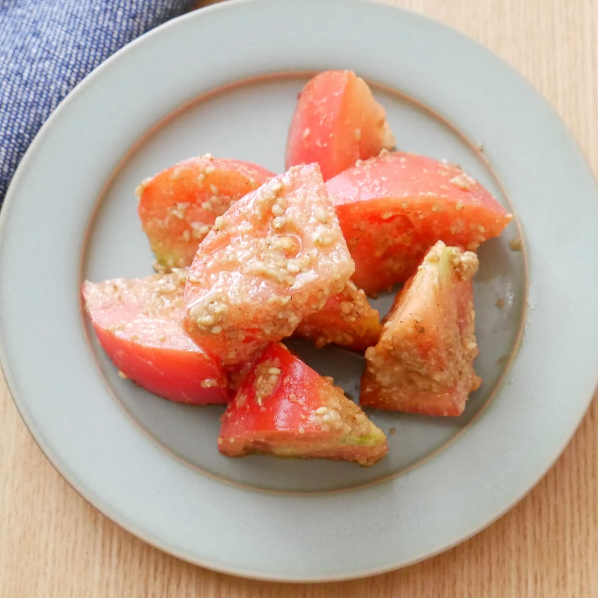 トマトの胡麻和え完成2
