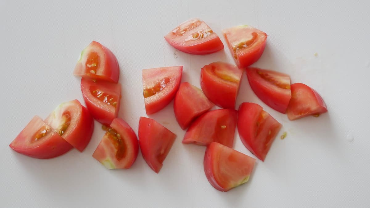 トマトの胡麻和え工程1