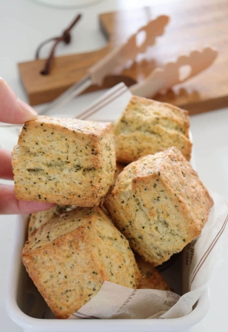 初めてでも簡単♪カリッとふんわり「紅茶スコーン」の作り方