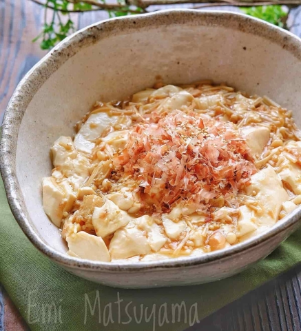 家にあったらすぐに作れる！「豆腐✕ツナ」のヘルシーおかず