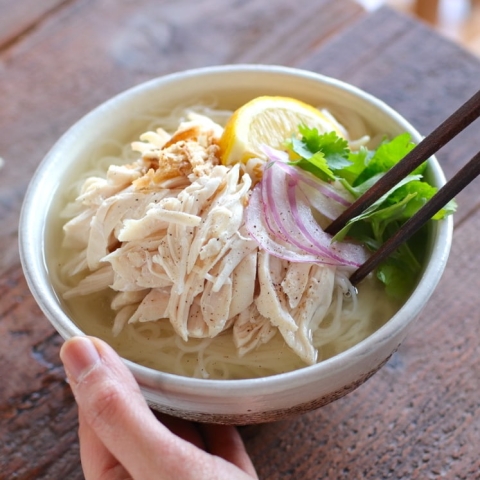 そうめんでフォー風のアレンジも♪おうちで簡単「エスニックごはん」