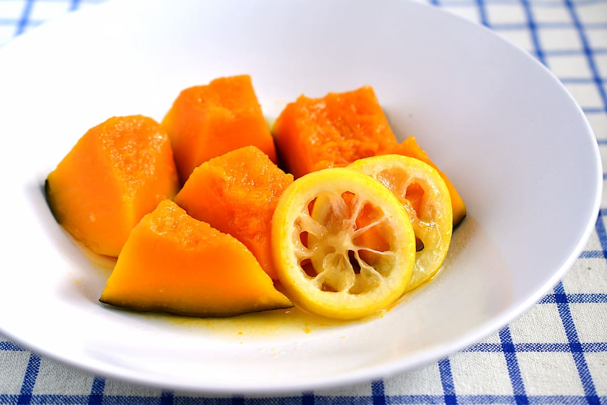 冷凍レモンを使った煮物