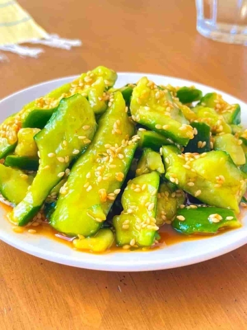 SNSで人気！脱サラ料理家ふらおさんの「きゅうり」アレンジレシピ