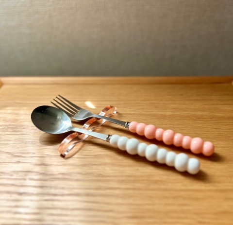 ポップでキュートな新商品！セリアの「カトラリー」で毎日の食事が楽しく♪