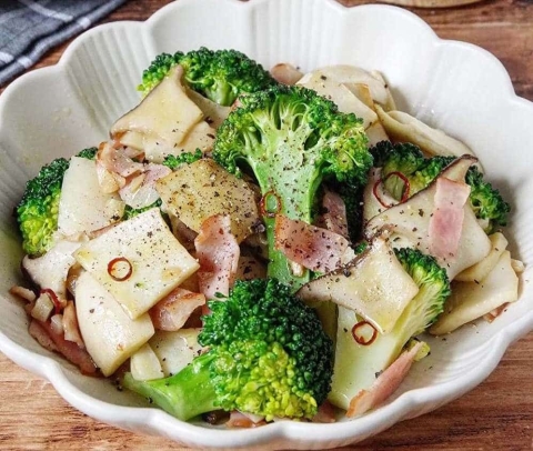 食欲そそる！簡単「きのこ×にんにく」のやみつきおかず