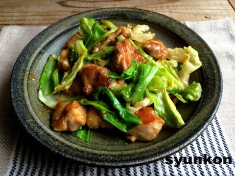 食材2つで簡単！ご飯がすすむ「キャベツと鶏肉のピリ辛炒め」レシピ