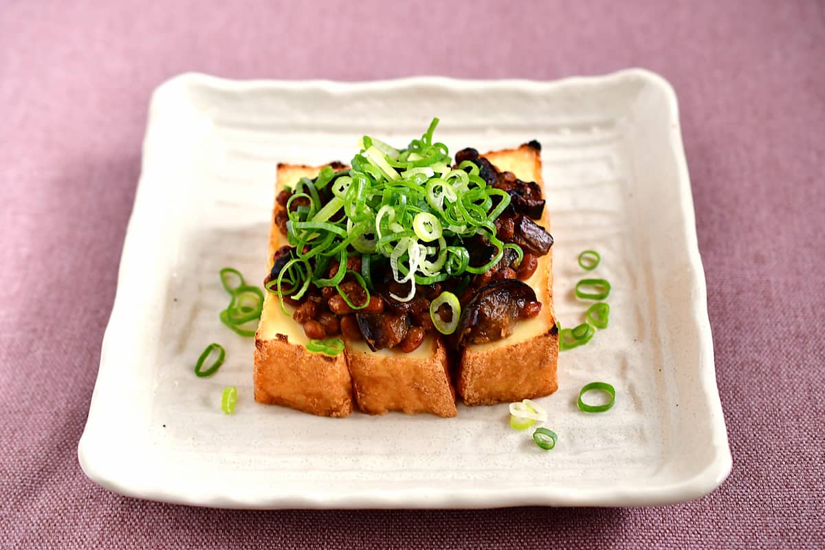 なすみそを使った厚揚げのなすみそ納豆焼き