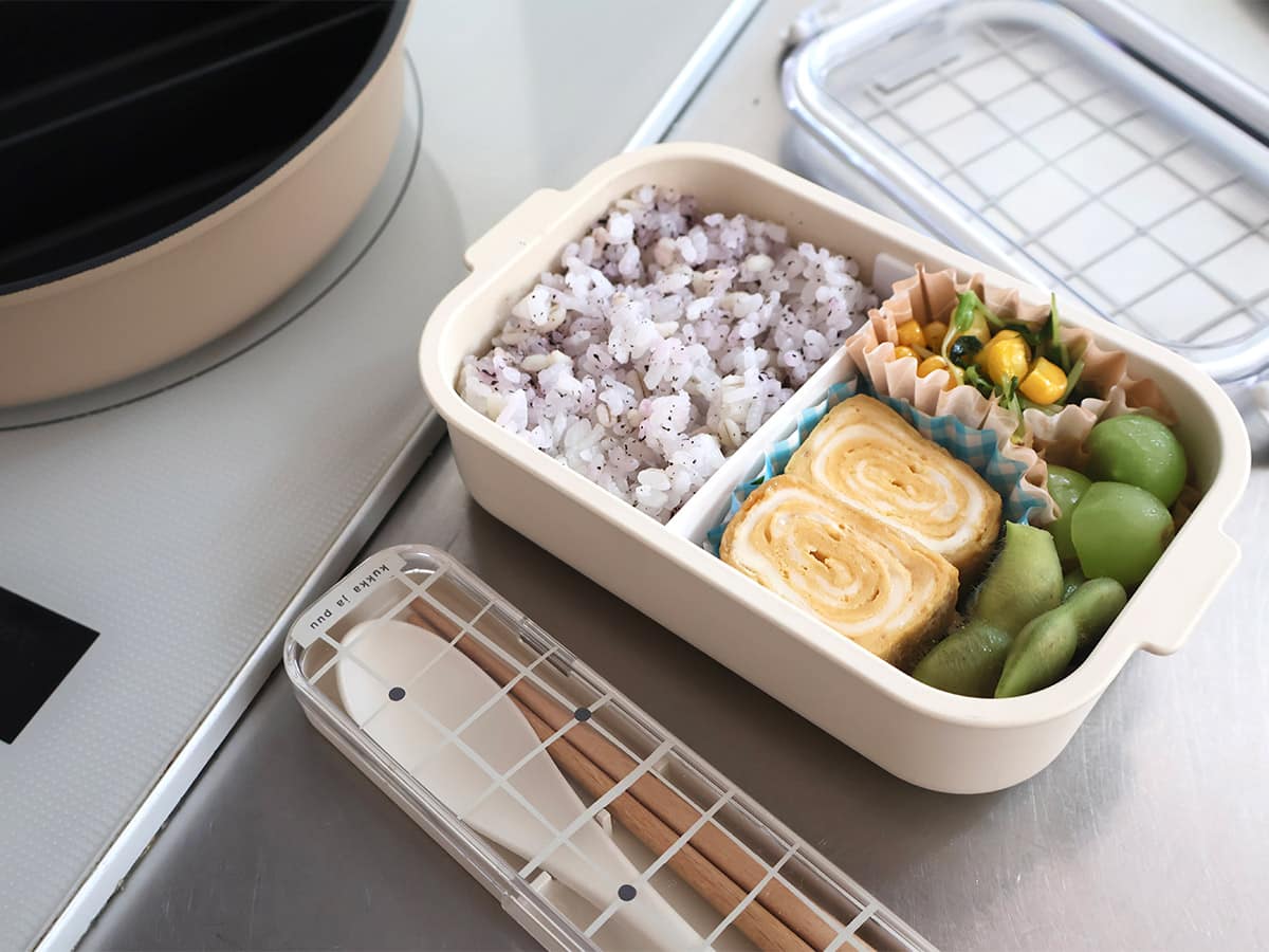 お弁当作りへのハードルが低くなる。三品同時調理＆洗い物が減る「仕切りつきフライパン」