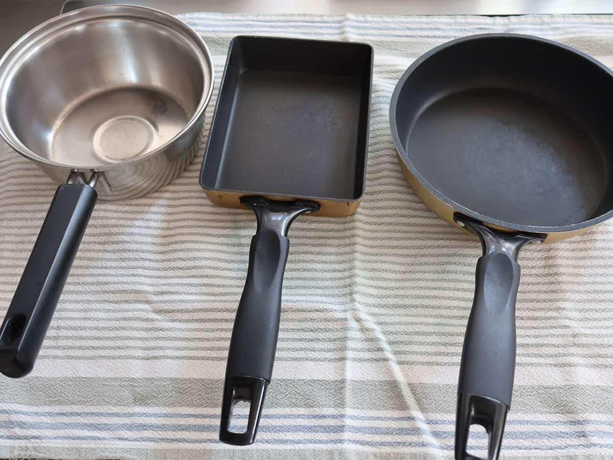お弁当作りへのハードルが低くなる。三品同時調理＆洗い物が減る「仕切りつきフライパン」