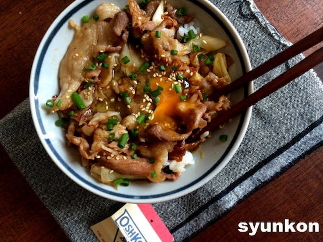 山本ゆりさんの「がっつりスタミナ丼」レシピ