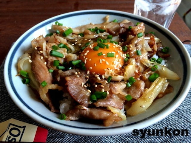 山本ゆりさんの「がっつりスタミナ丼」レシピ