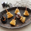 材料3つ！ハロウィンにぴったり「魔法使いのほうき」の作り方